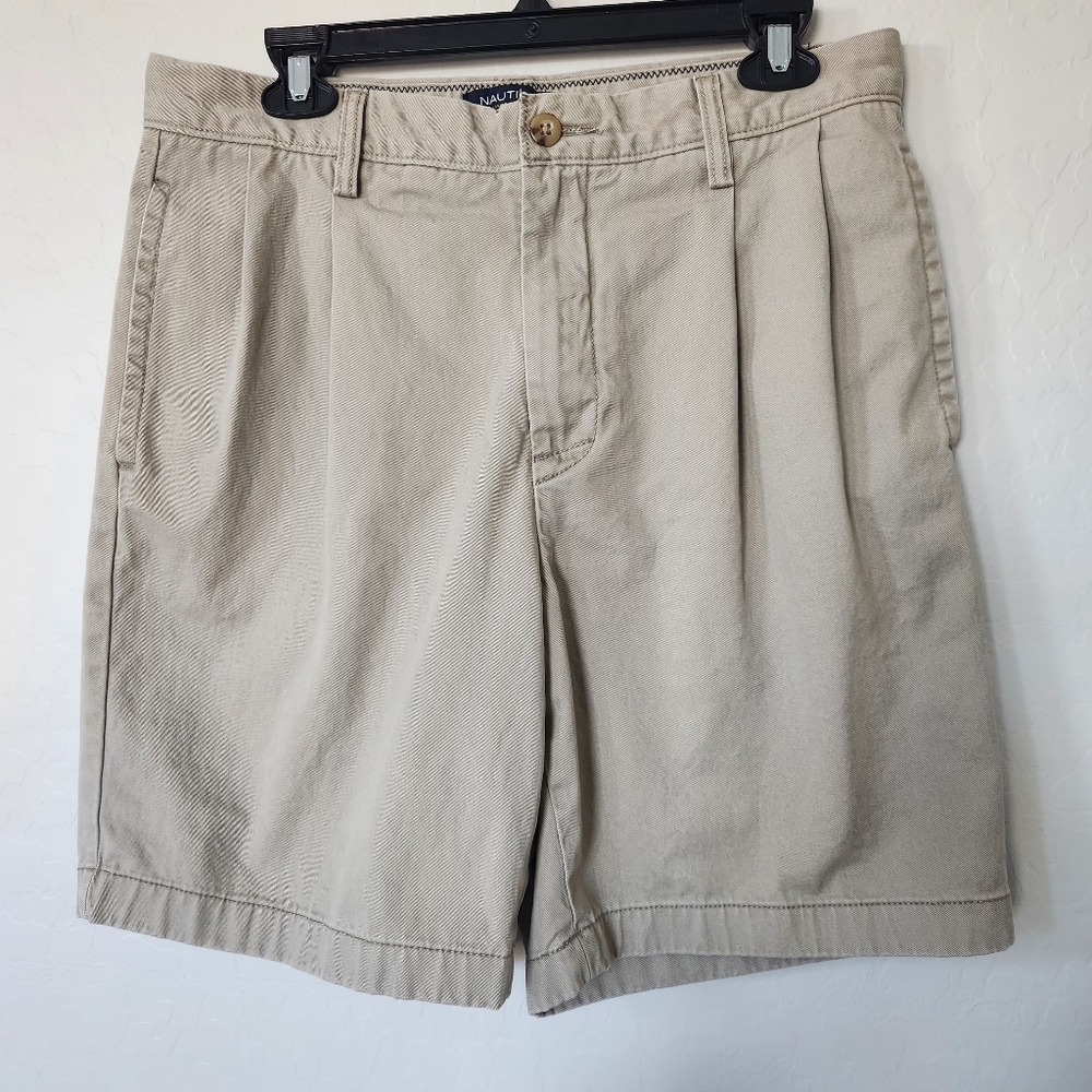 Nautica Mens Chico Shorts Classic Fit 100% Cotton Size 32 Khaki Pleated
